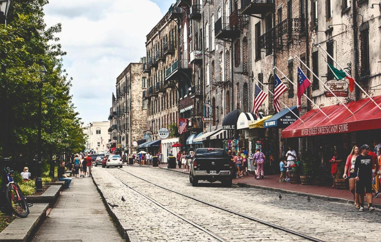 Walk Score 90!!-Historic Downtown District-2 Blocks To Famous Forsyth Park- Huge Private Patio-Private Parking Savannah Exteriér fotografie